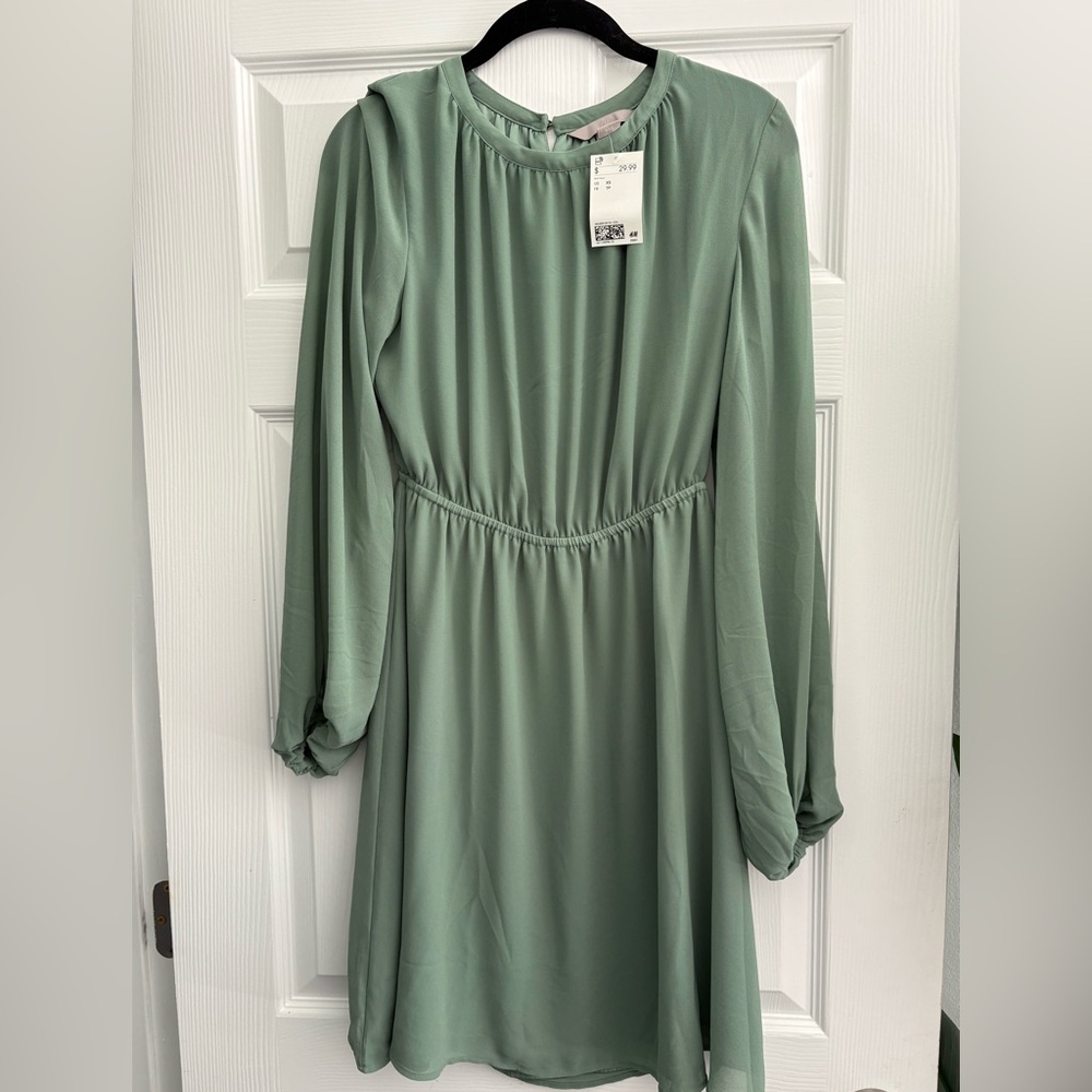 H&M CHIFFON DRESS - Picture 2 of 5